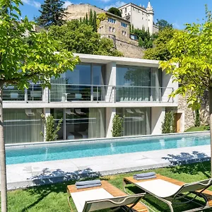 Le Pavillon M, Piscine Et Au Pied Du Chateau, Petit-dejeuner Inclus, Parking Prive Couette-café